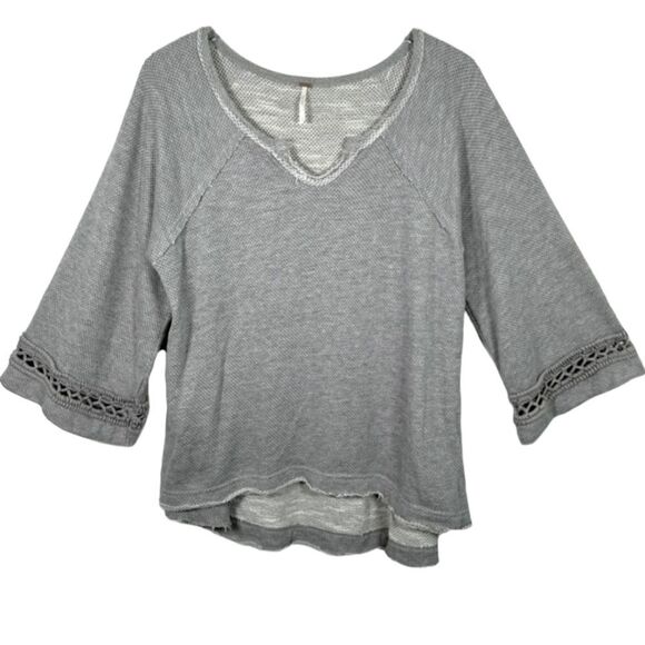 Free People Oversized Split Boatneck Bell Sleeve Crotchet Hi-Lo Raw Hem Thermal - Picture 1 of 5